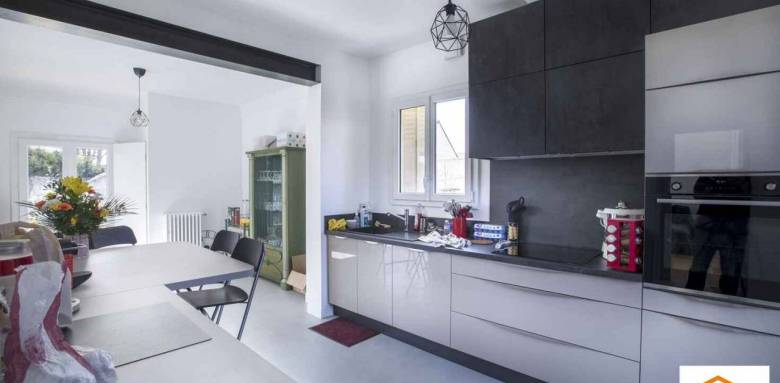 Rénovation de cuisine avec ouverture de mur porteur à Yerres