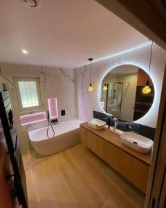 Salle de bain, baignoire ilot