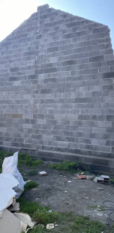 Élévation des murs porteurs en parpaings