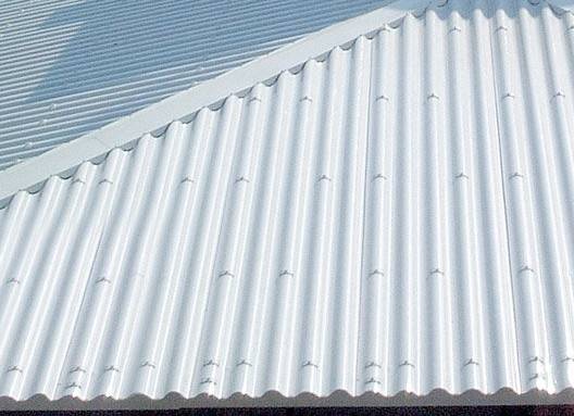 Choisir son revêtement de toiture - toit en tôle ondulée - Valence 26