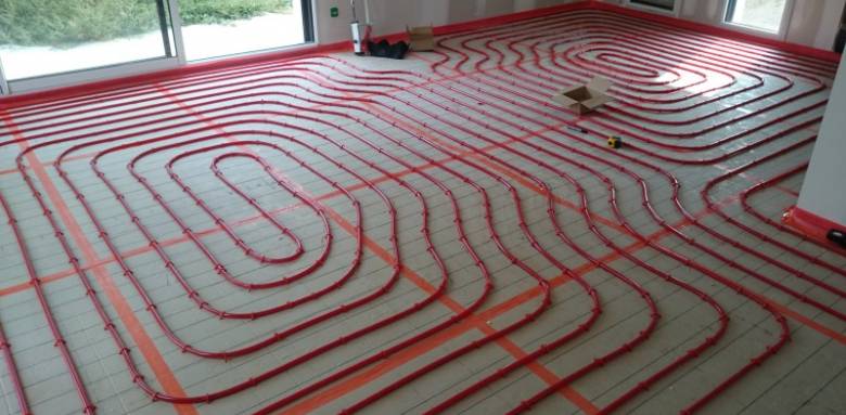 Installation système plancher chauffant hydraulique