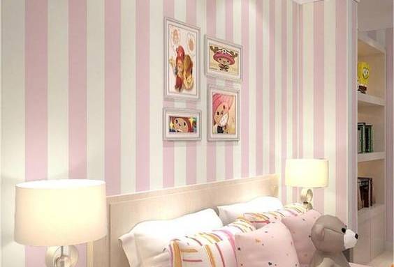 Déco chambre papier peint rayé