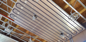 Les plus et les moins du plafond chauffant, une solution de chauffage résolument innovante