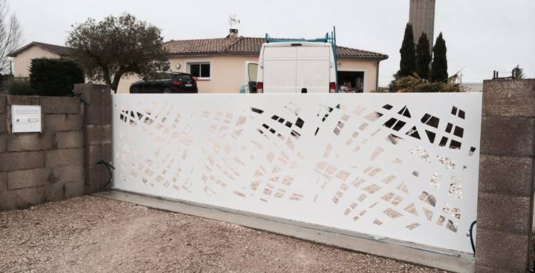 Installation d'un portail coulissant - Pornic 44