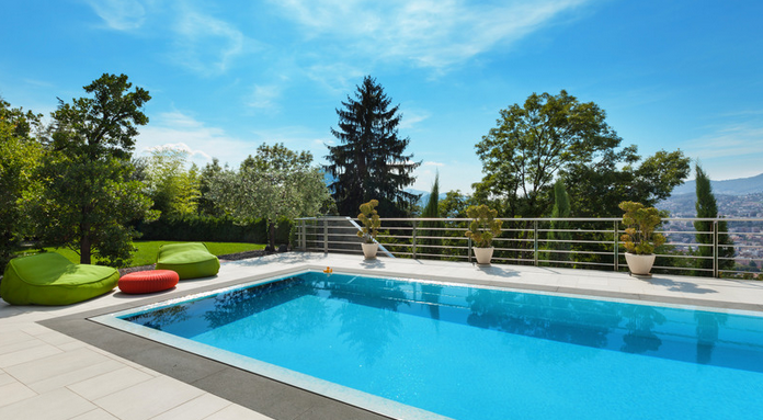 entretenir sa piscine pendant les restrictions d'eau 