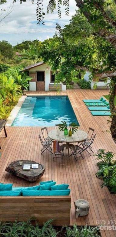 Aménagement contours de piscine avec salon de jardin - Bouc-Bel-Air 13