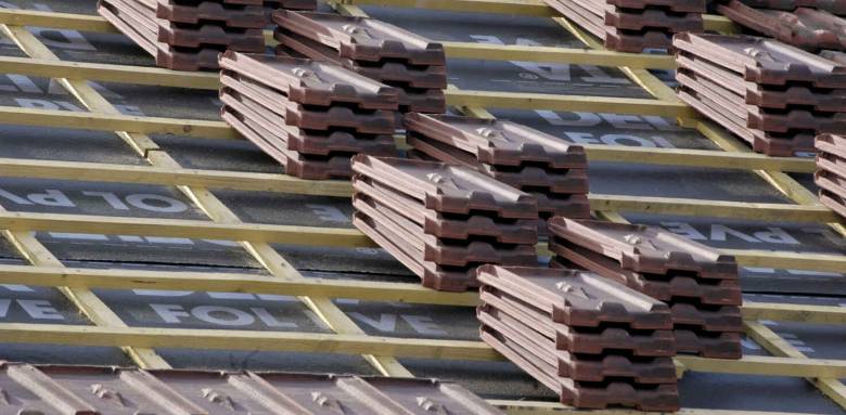 réfection de toiture d'une maison de ville située dans l'ouest Lyonnais 