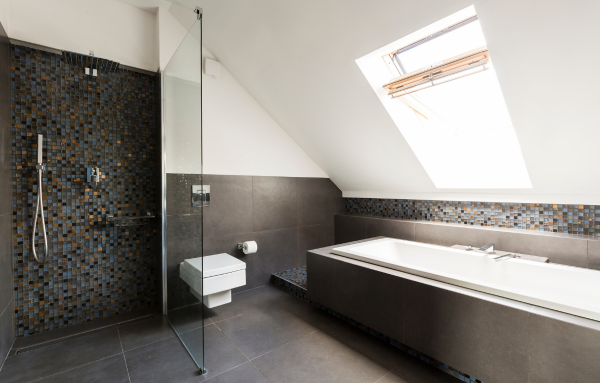 Salle de bain sous combles Sud Gironde