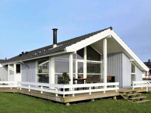 Les avantages de l’extension bois aux parois vitrées