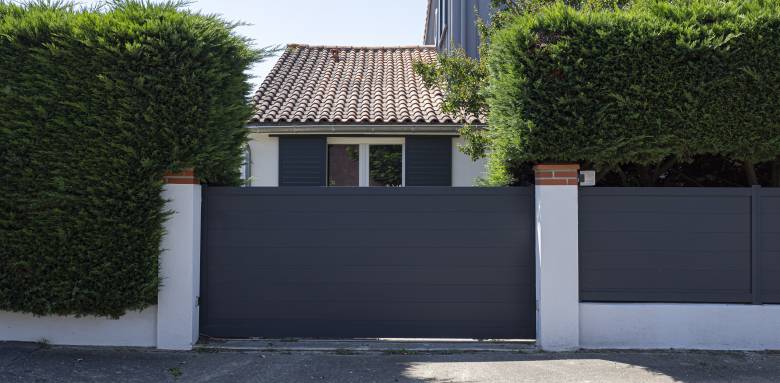 Portail coulissant motorisé