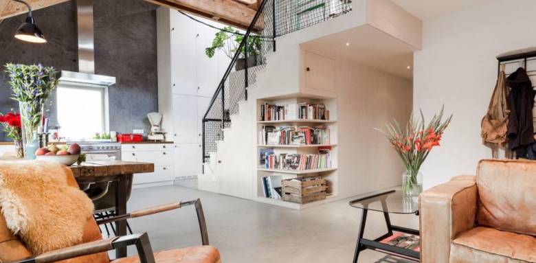 Loft avec poutres
