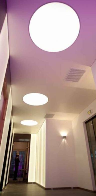 plafond toile tendue couloir