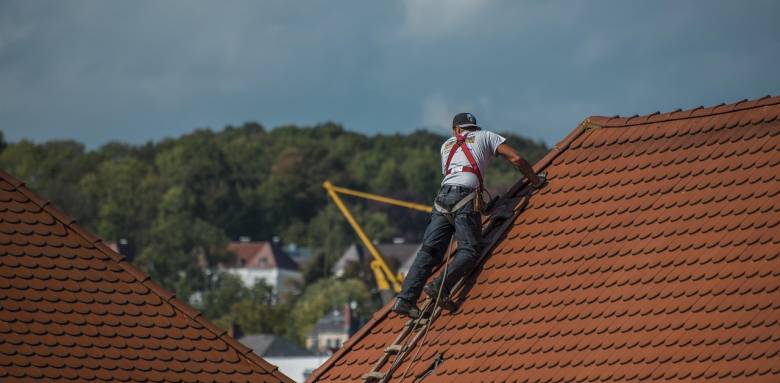 Remplacement partiel de la toiture de sa maison La Maison Des Travaux Nîmes