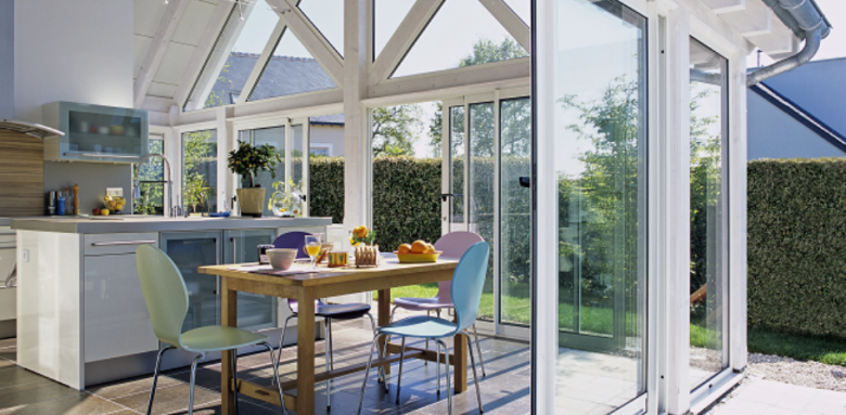 véranda avec cuisine