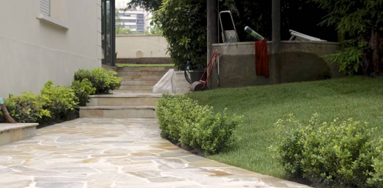 jardin en pente 44150