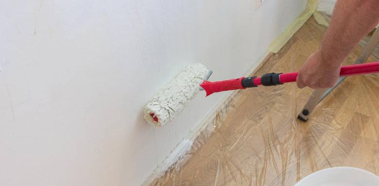Application de peinture isolante