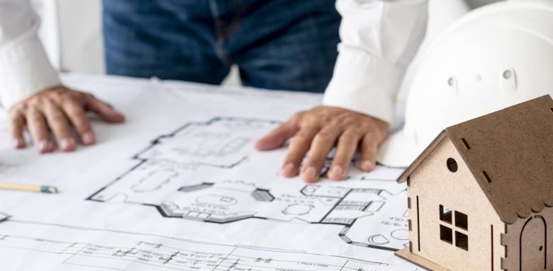 Faire appel à son courtier en travaux pour rénover sa maison - Montauban 82
