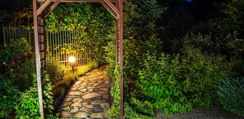 éclairage allée de jardin