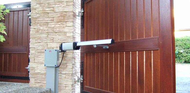 portail électrique bois 1 battant