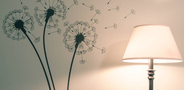 Des autocollants muraux pour rénover son intérieur.