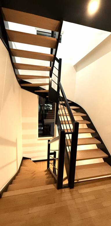 Escalier sur trois niveaux