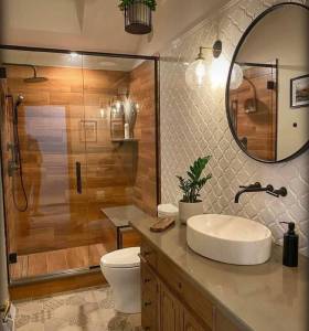 Salle de bain moderne et fonctionnelle Orange