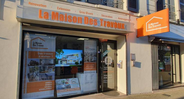 Devanture agence La Maison Des Travaux de Brie-Comte-Robert 77170