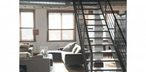 Exemple d'escalier intérieur en acier gris