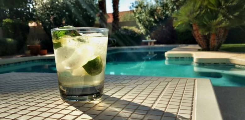 Aménager une piscine - terrassier 77, façadier 77, architecte 77, bureau d’étude 77, maçon 77, paysagiste 77, charpentier 77, menuisier 77, serrurier 77,  métallier 77, étanchéiste 77