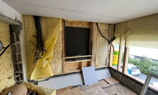 Surélévation de maison en ossature boius avec isolation thermique intérieure - Nantes 44