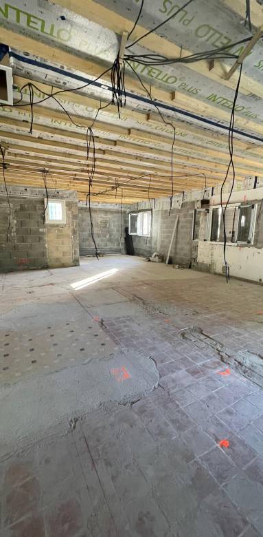 maison sur Saint-Julien le Montagnier La Maison Des Travaux de Manosque pour tout le gros œuvre d’une extension de maison.