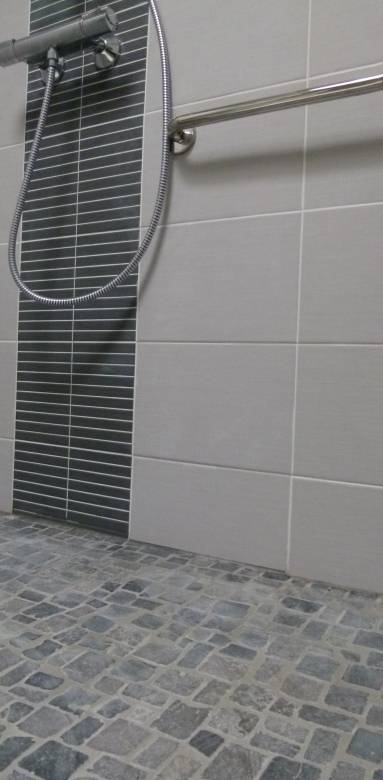 Carrelage du bac WEDI Colombes (92700)