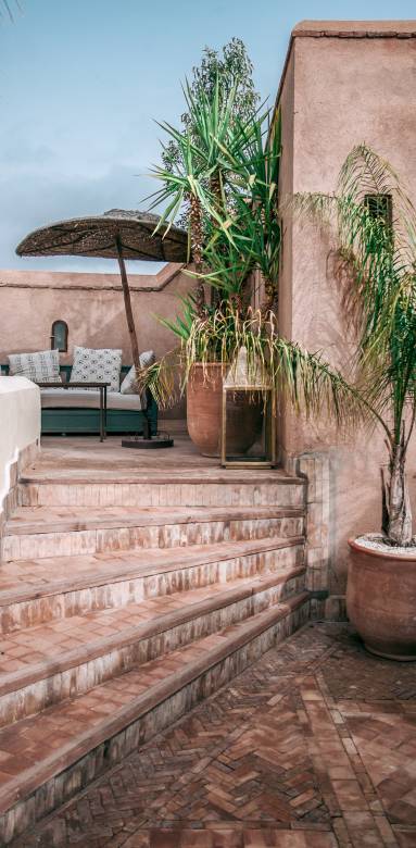 Terrasse avec parasol