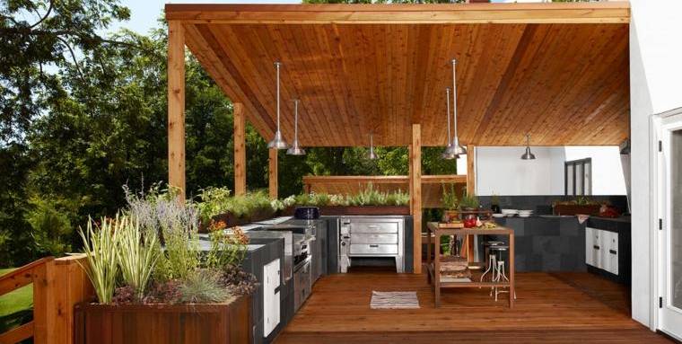 Cuisine extérieure bois avec surélévation