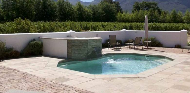 Aménagement les abords de sa piscine 