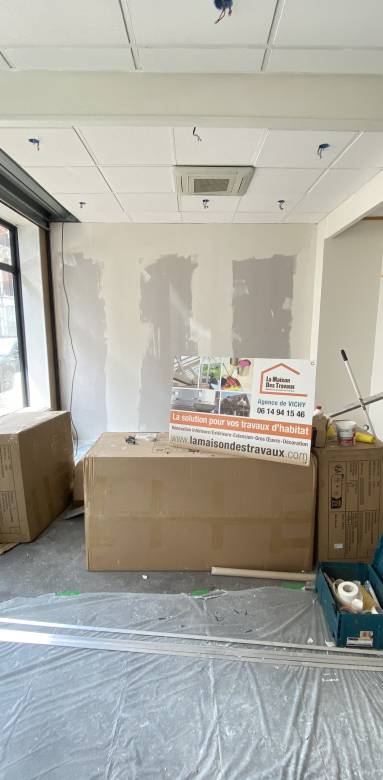 Agence de courtage de Vichy en travaux