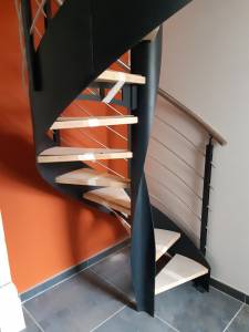 Escalier colimaçon bois et acier