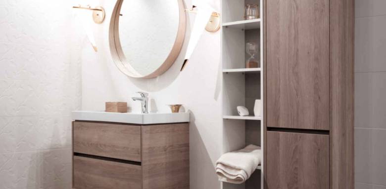 Une petite salle de bains Poissy