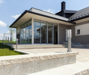 Installer une baie coulissante Arras