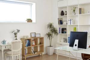 souplex, murs et mobiliers clairs