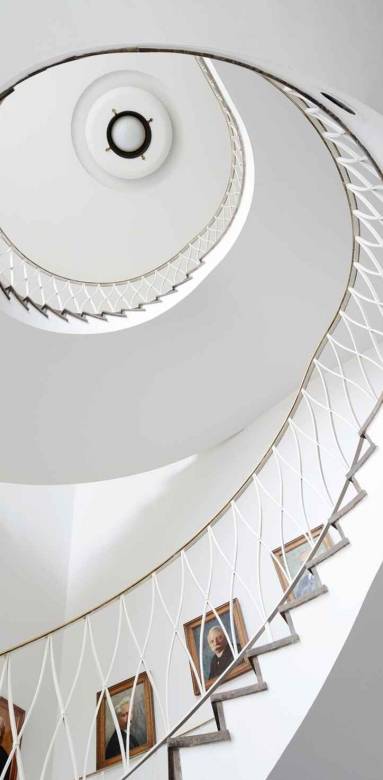 Choisir la forme de son escalier en fonction de son intérieur