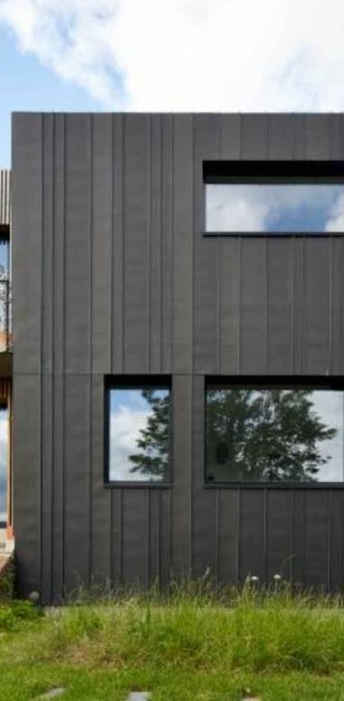 Extension de maison, façade avec bardage en zinc - Nantes 44