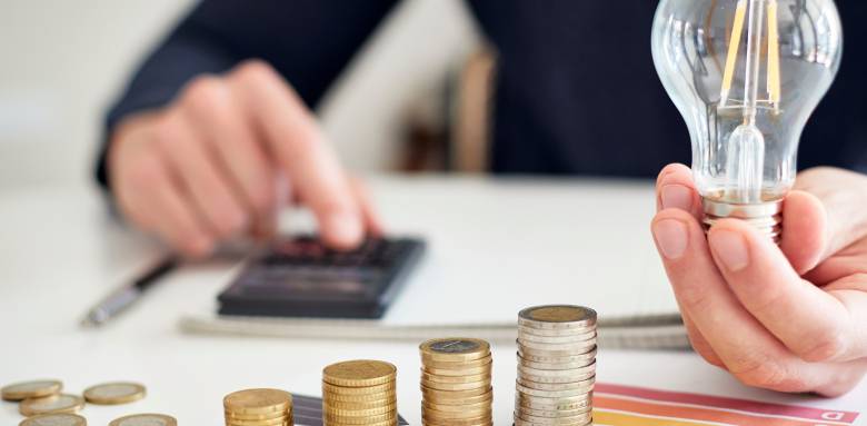 Faire des économies avec une rénovation énergétique.