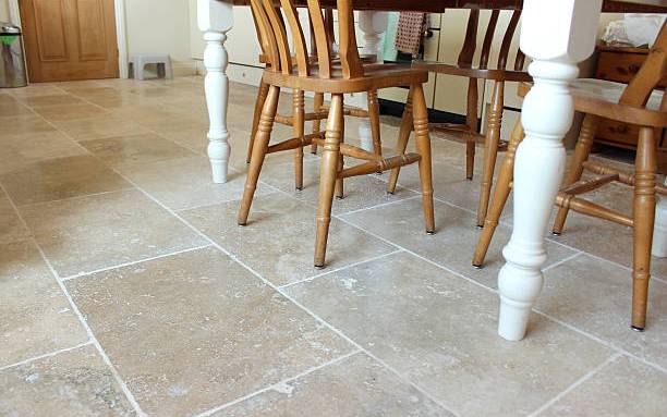 carrelage à teinte naturelle dans la cuisine pour une touche rustique