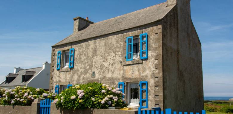 Isolation par l'intérieur ou par l'extérieur  quelle solution choisir pour une maison ancienne en Loire-Atlantique 