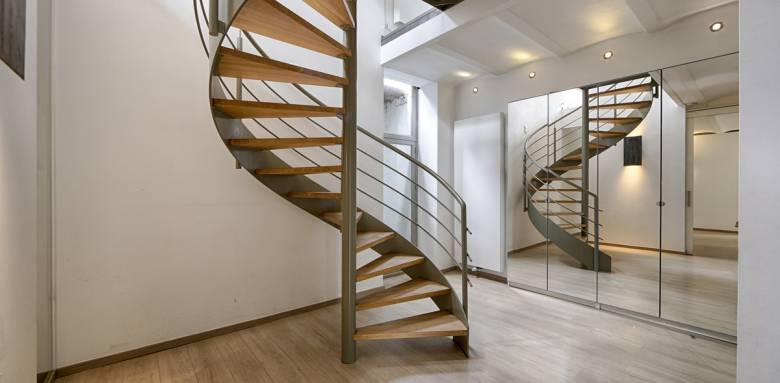 Aménagement d'un escalier dans un souplex - Nantes 44