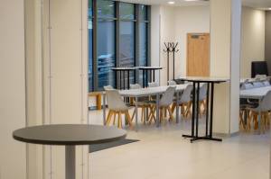 La cantine d'entreprise est un lieu de convivialité et de détente.