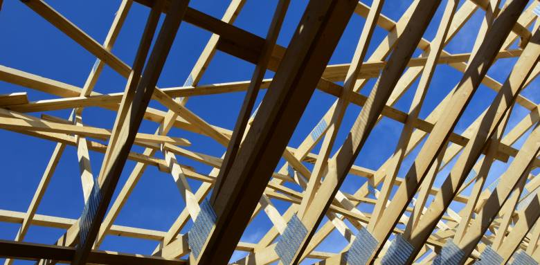 charpente d'une maison en autopromotion dans les Yvelines