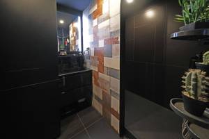 Revêtement mural de salle de bain en carrelage avec faïence colorée - Cholet 49