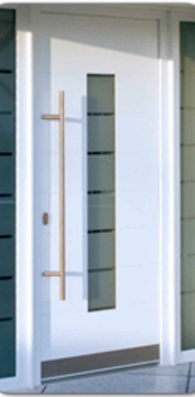 Porte d'entrée PVC avec vitrage fumé